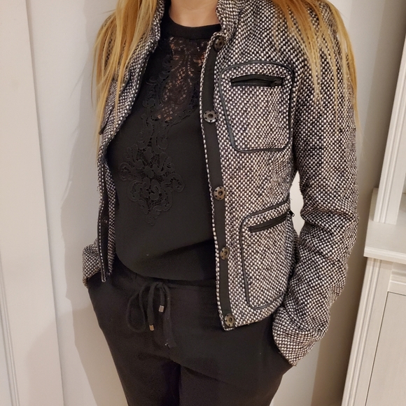 Jacket - Picture 2 of 4